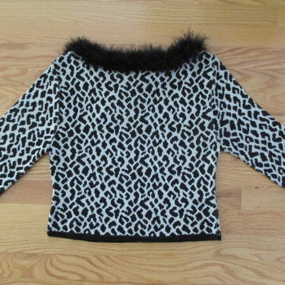 JORDACHE GIRL'S SIZE 14 / 16 SWEATER IVORY & BLACK LEOPARD BOA TOP NWT - Picture 9 of 13